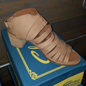 Sbicca Urbana Tan Block Heel Sandal